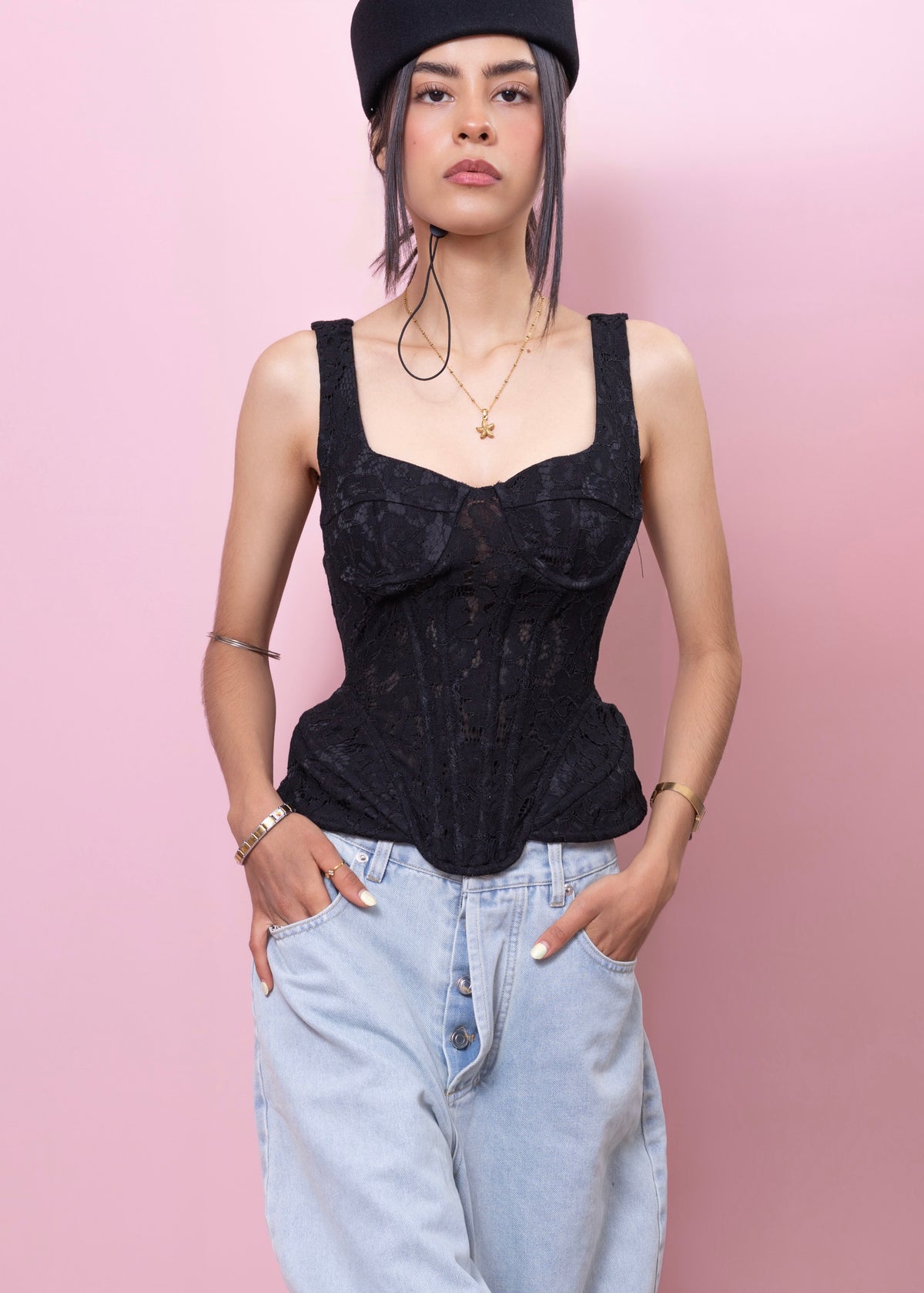 Top VICTORIA
