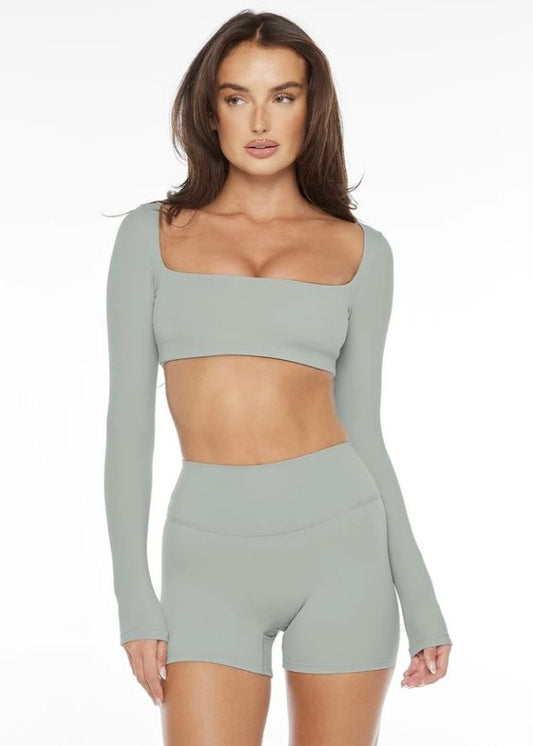 Conjunto “CHELSEY” pistacho corto