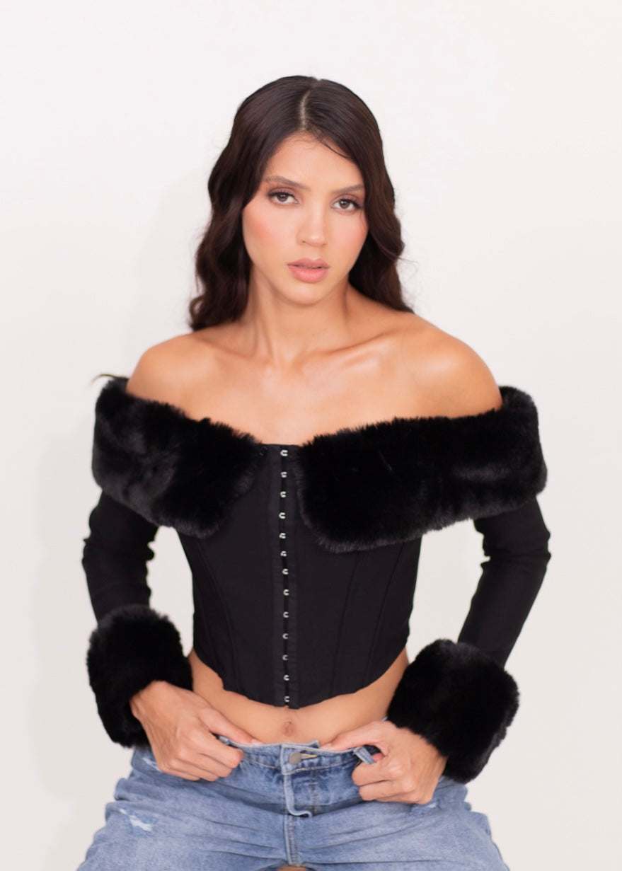 Top “VALENTINA”